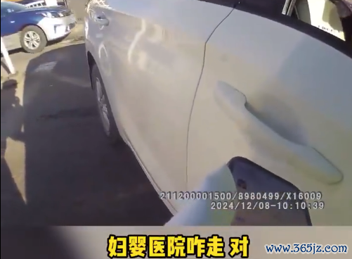 同情世界父母心！男儿在抢救爸爸急得忘了去病院的路九游体育app娱乐，哭着向交警乞助